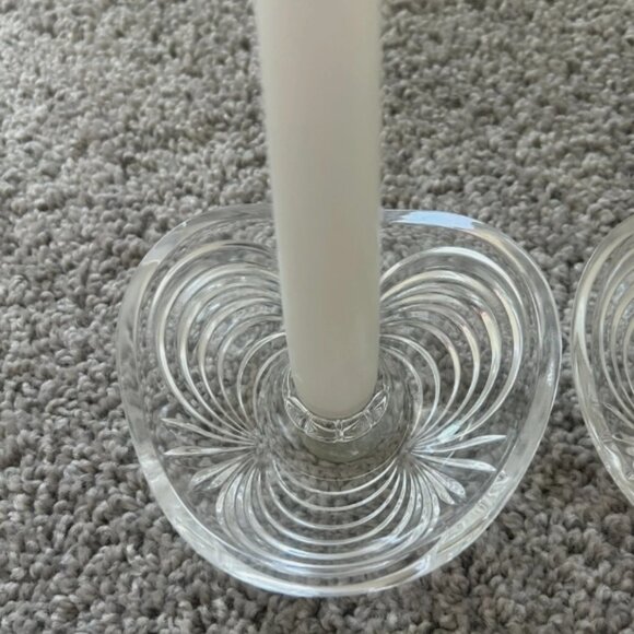 Vintage 1994 Italy 24% Lead Crystal Shell Candle Holders w/White Tapers - Picture 5 of 9